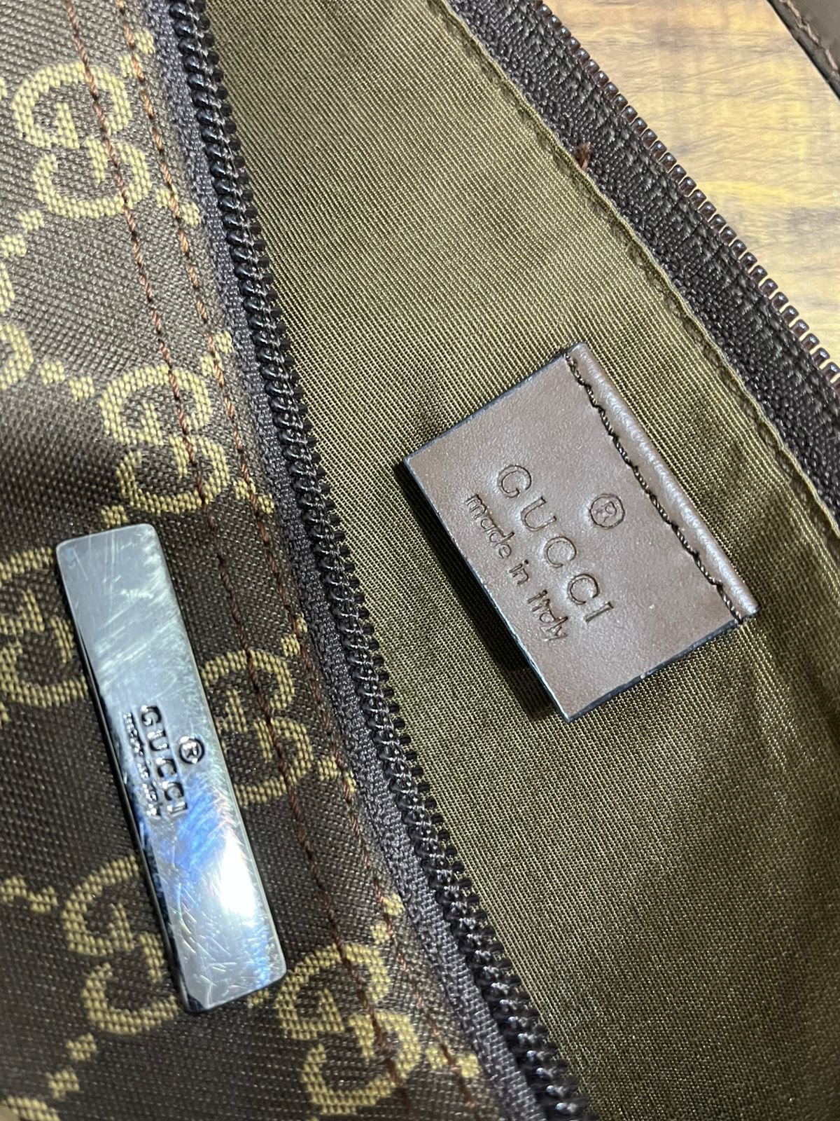 Vintage Gucci GG Monogram Canvas Boat Pochette Shoulder Bag Brown 039-1103