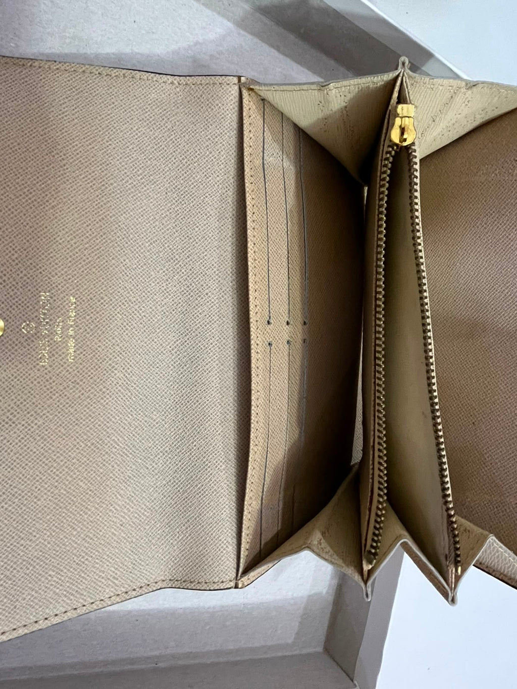 Louis Vuitton Monogram Dentelle Sarah Wallet Gold