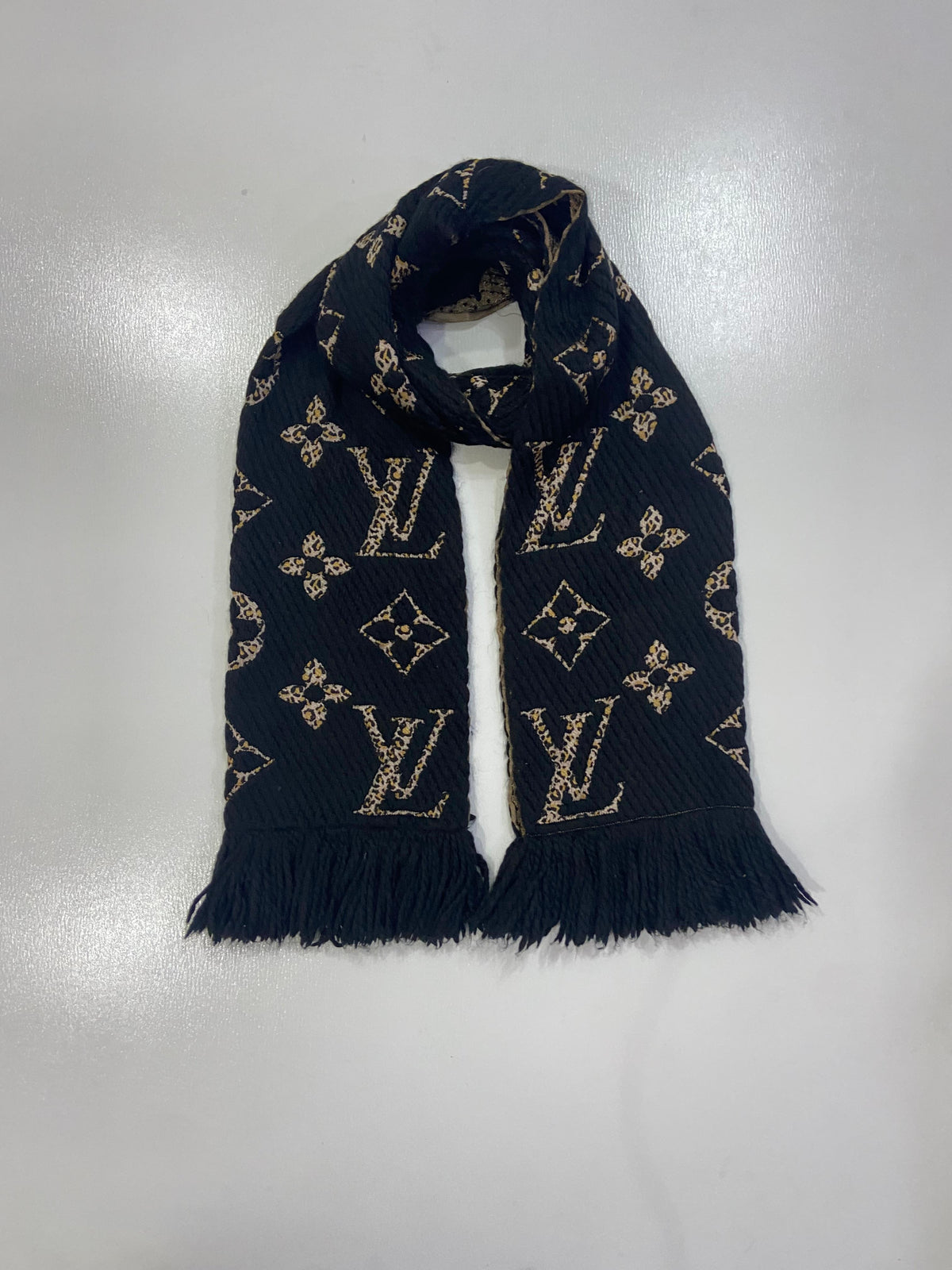 Louis Vuitton Giant Monogram Jungle Wool-Silk Scarf (M75884)