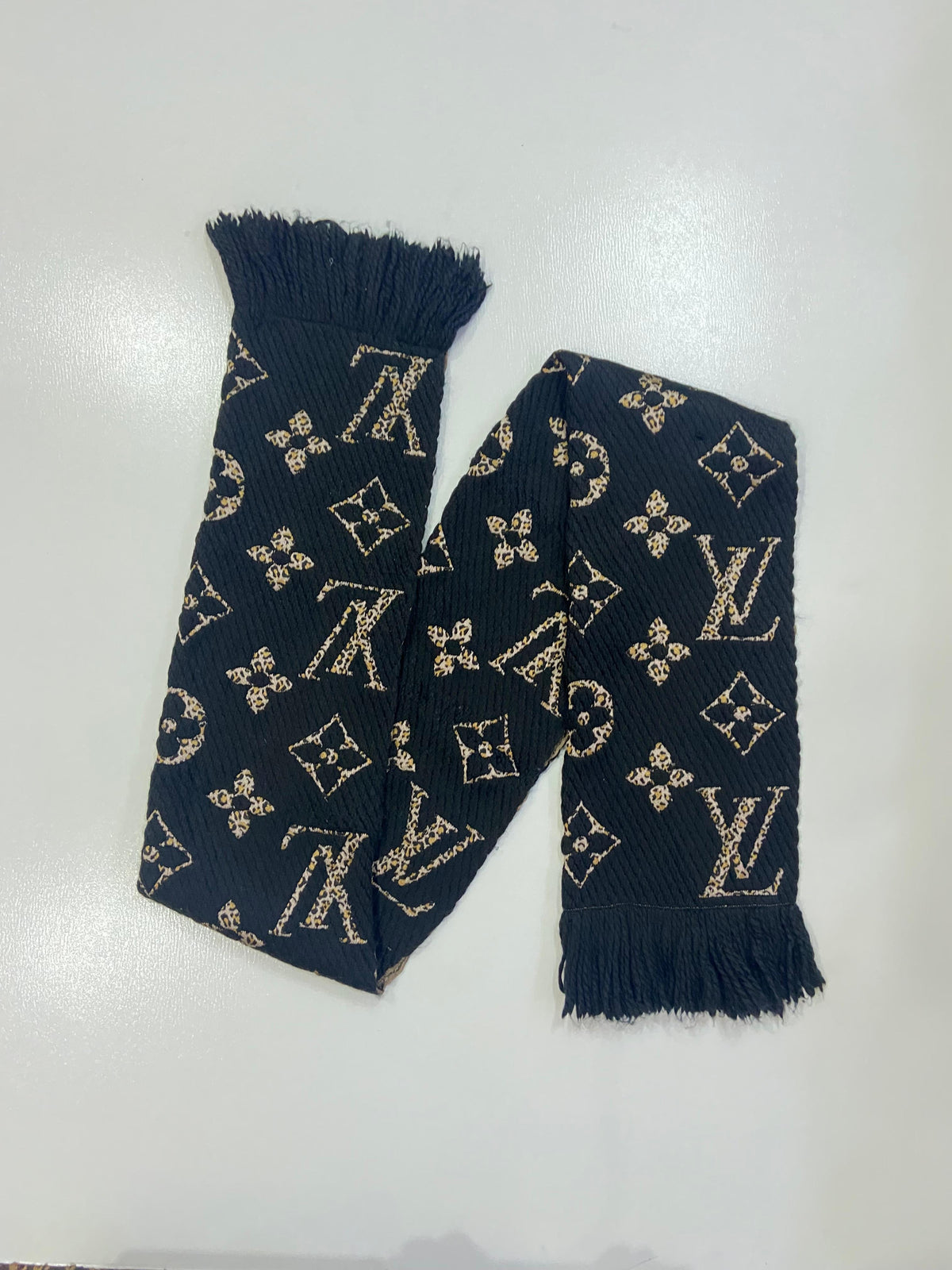 Louis Vuitton Giant Monogram Jungle Wool-Silk Scarf (M75884)