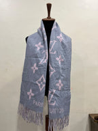 Louis Vuitton Reykjavik M71040 100% Cashmere Scarf Grey Pink