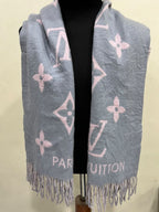 Louis Vuitton Reykjavik M71040 100% Cashmere Scarf Grey Pink