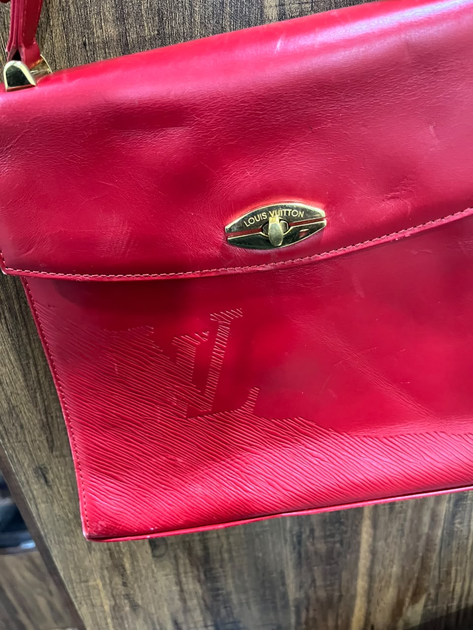 Louis Vuitton Spartan Opera Line Shoulder Bag M63947 Red Epi Leather – Vintage