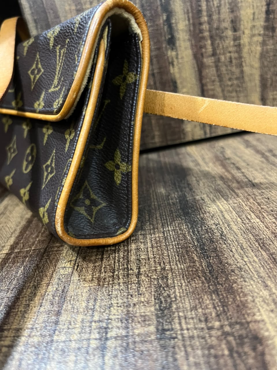 Louis Vuitton Monogram Pochette Twin GM M51852 Vintage Shoulder Bag