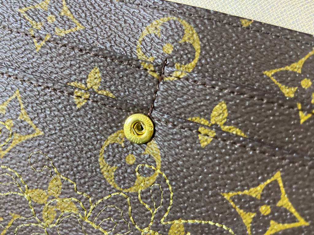 Louis Vuitton Monogram Dentelle Sarah Wallet Gold