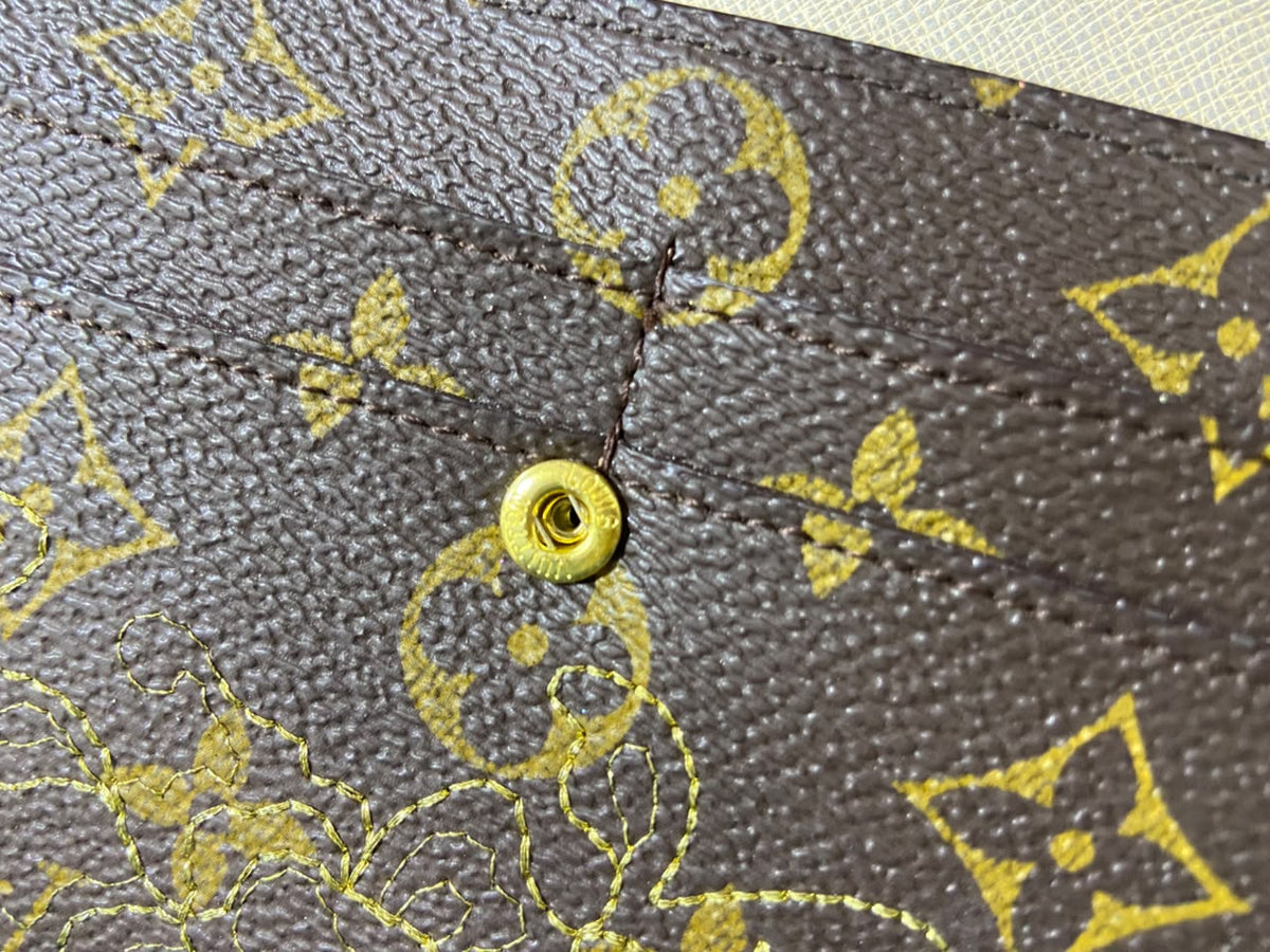 Louis Vuitton Monogram Dentelle Sarah Wallet Gold
