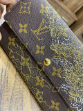 Louis Vuitton Monogram Dentelle Sarah Wallet Gold