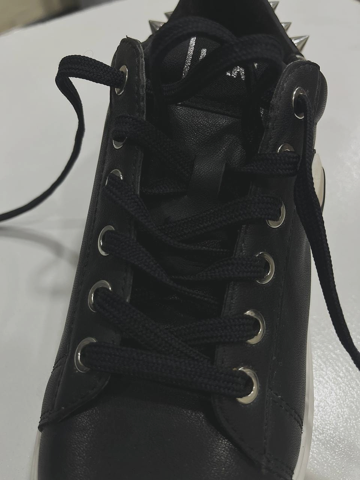 Karl Lagerfeld Kapri Stud Tab Low Sneakers Women Black White US 6 UK 4